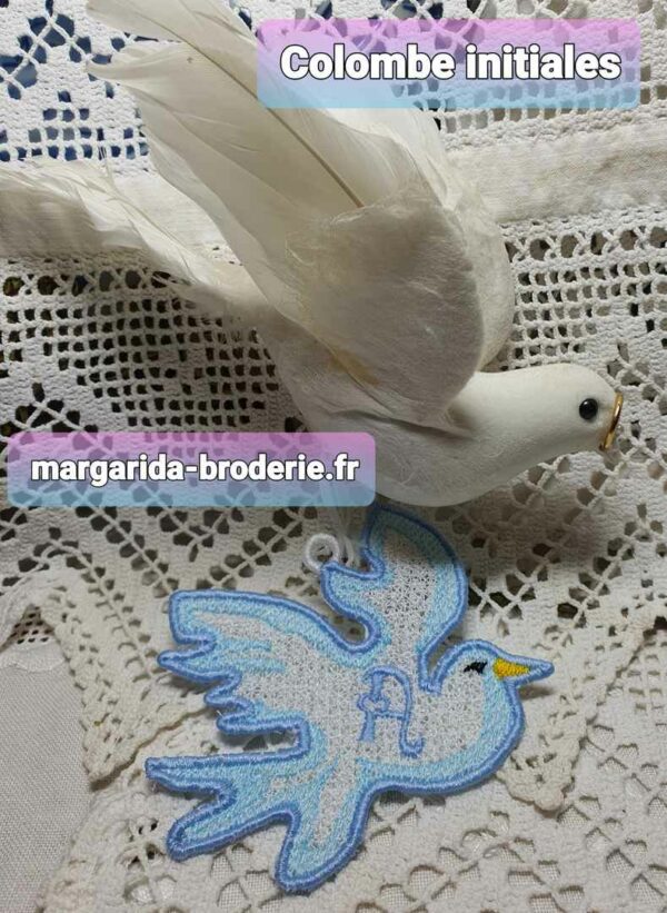 Margarida Broderie - Motifs machines à broder, broderie, FSL, ITH, Appliqués, Redwork, Motifs gratuits - Alphabet Colombe (FSL)