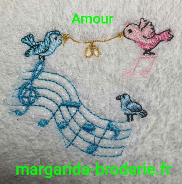 Margarida Broderie - Motifs machines à broder, broderie, FSL, ITH, Appliqués, Redwork, Motifs gratuits - Amour