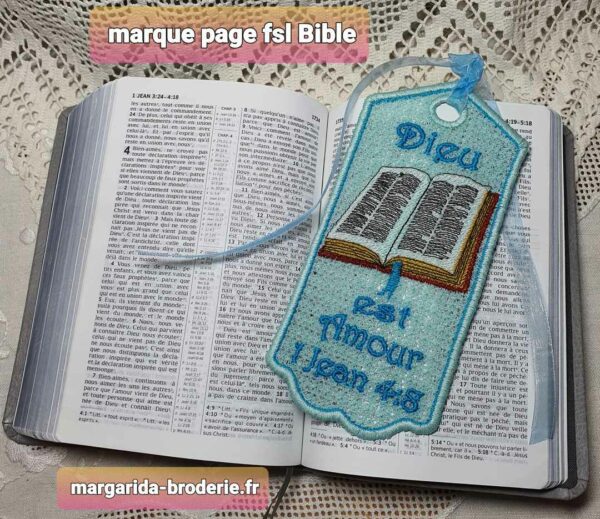 Margarida Broderie - Motifs machines à broder, broderie, FSL, ITH, Appliqués, Redwork, Motifs gratuits - Marque-page Bible (FSL)