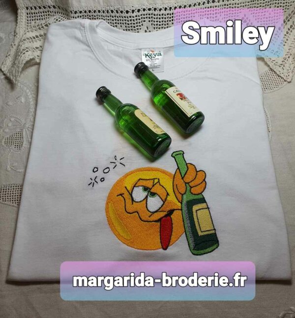 Margarida Broderie - Motifs machines à broder, broderie, FSL, ITH, Appliqués, Redwork, Motifs gratuits - Smiley