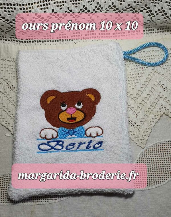 Margarida Broderie - Motifs machines à broder, broderie, FSL, ITH, Appliqués, Redwork, Motifs gratuits - Ours Prénom