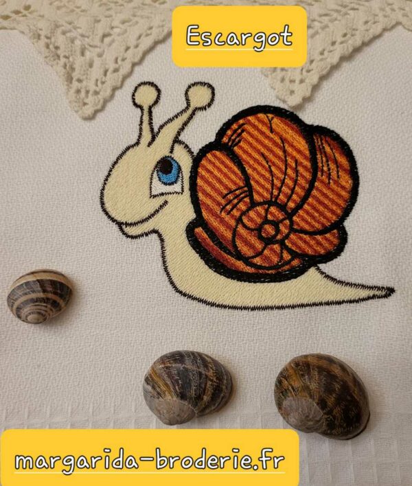 Margarida Broderie - Motifs machines à broder, broderie, FSL, ITH, Appliqués, Redwork, Motifs gratuits - Escargot
