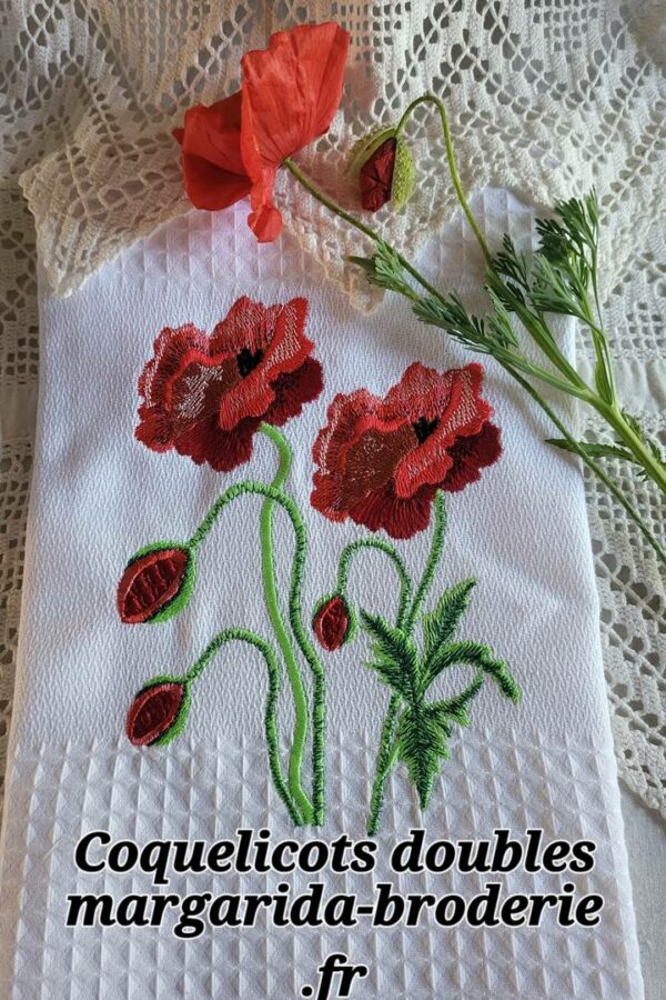 Margarida Broderie - Motifs machines à broder, broderie, FSL, ITH, Appliqués, Redwork, Motifs gratuits - Coquelicots doubles