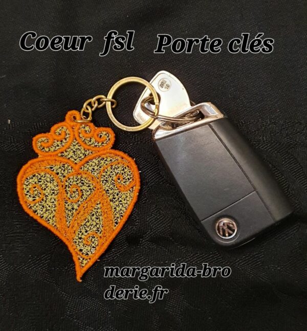 Margarida Broderie - Motifs machines à broder, broderie, FSL, ITH, Appliqués, Redwork, Motifs gratuits - Coeur (FSL) Porte-clés – avec Tuto