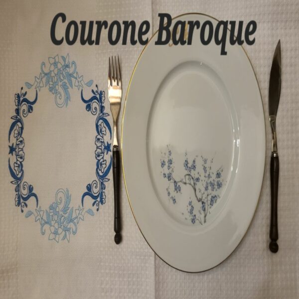 Margarida Broderie - Motifs machines à broder, broderie, FSL, ITH, Appliqués, Redwork, Motifs gratuits - Couronne baroque